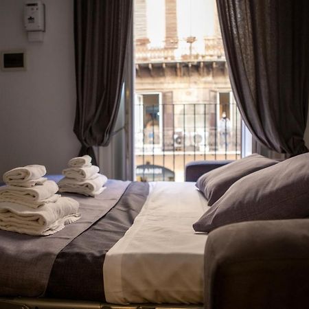 Palermo Al Centro - Appartamento Vittorio Bagian luar foto